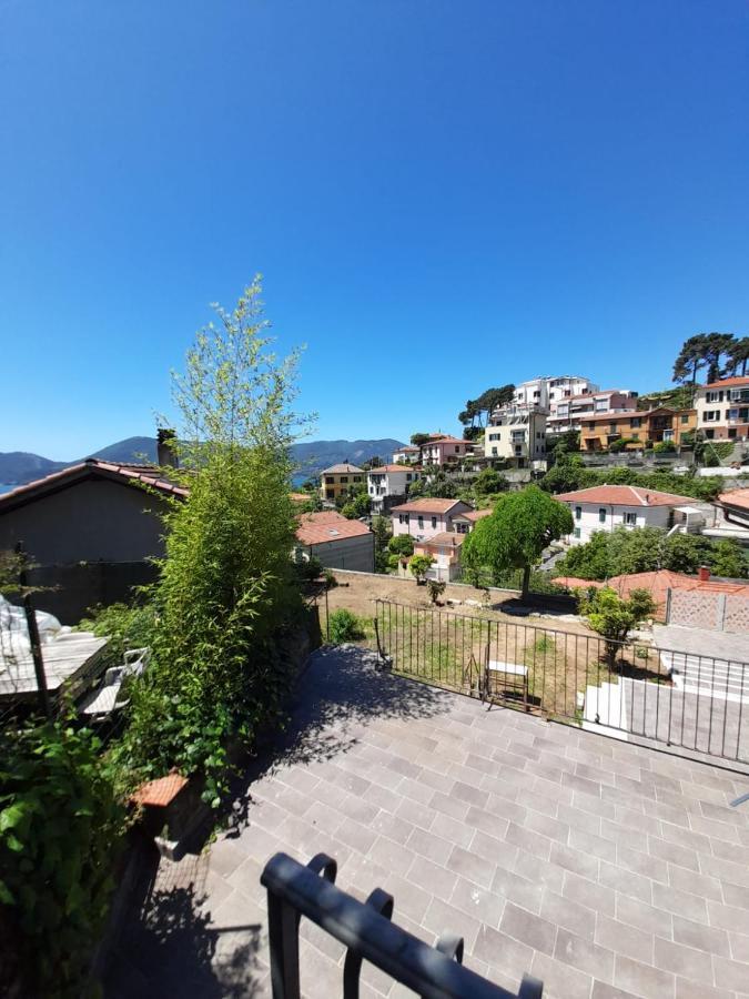 Atena La Spezia Bagian luar foto