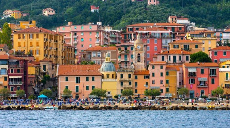Atena La Spezia Bagian luar foto